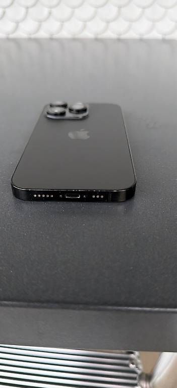 Telefoni cellulari / Smartphones: iPhone 14Pro 256GB – Usato da St. Gallen venduto da Dvoelkle4 2
