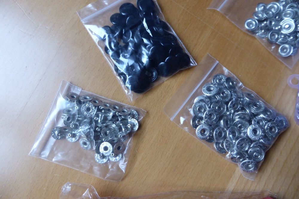HARFINGTON 100 Sets Ledernieten, 8x7 Mm, Metall-Doppelkappen Mit 3 Setzwerkzeugen – Bronze
