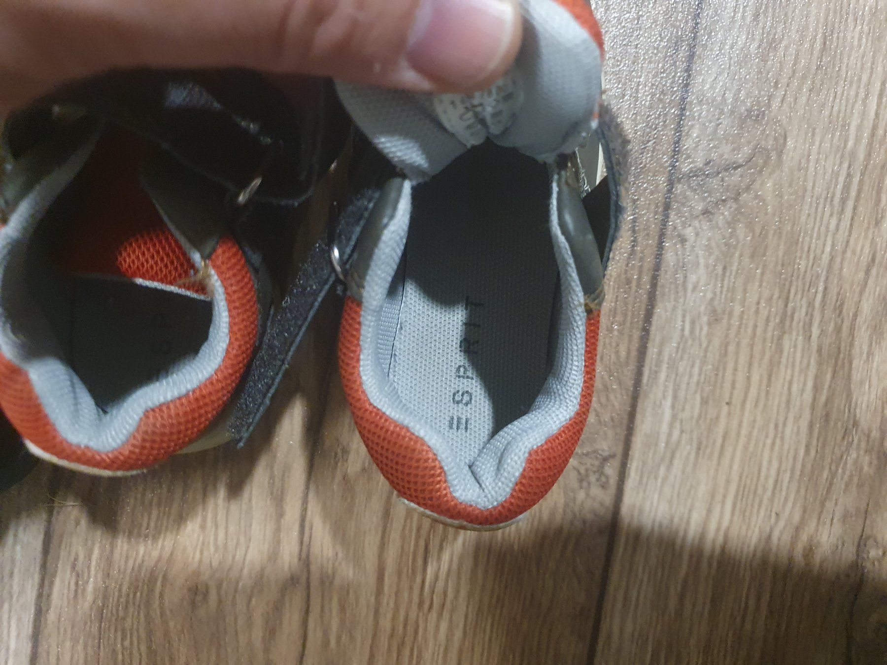 Schuhe für Jungen: Kinder Schuhe 2 Stück Schuhe 22 – Gebraucht aus Zürich von Alibaba1234 4