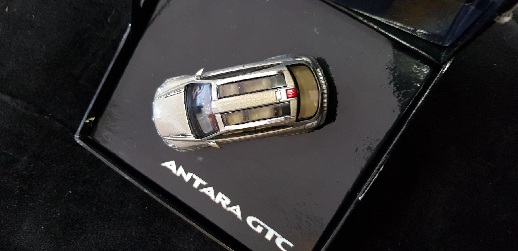 Norev Modellini d'auto: Opel Antara Gtc 1:43 Norev – Nuovo e nell'imballaggio originale da Fribourg venduto da 911cc 5