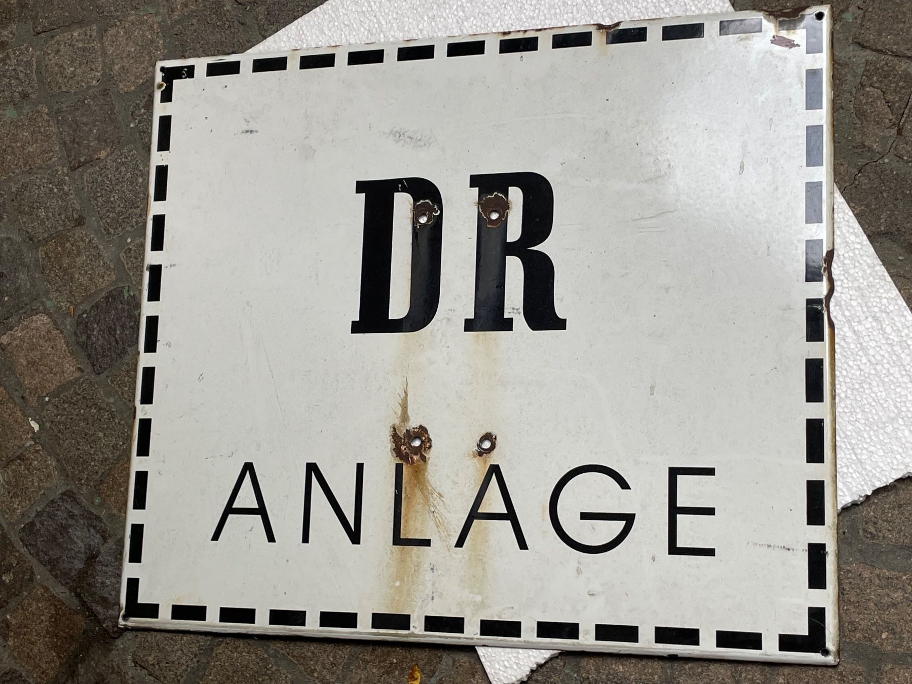 Insegne: Emailschild DEUTSCHE REICHSBAHN # Emaille Schild 2WK SBB DDR – Usato da Mastrils venduto da headturners
