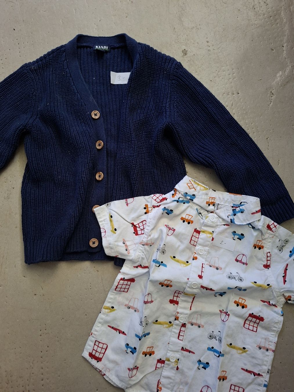 Lotti & Set di vestiti: lot d'habits garçon taille 86 – Usato da Boncourt venduto da Adeline_2727 1