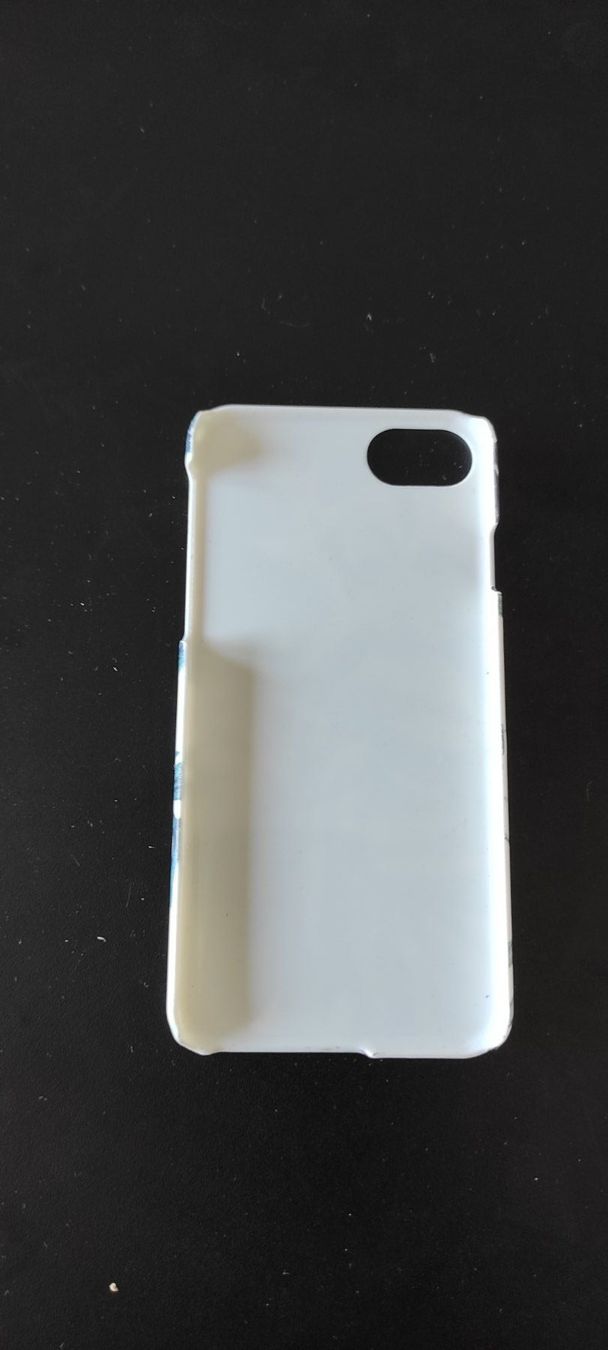 Cover & Protezioni schermo: Hülle Iphone 7 – Usato da Rümlang venduto da Trojka25 1