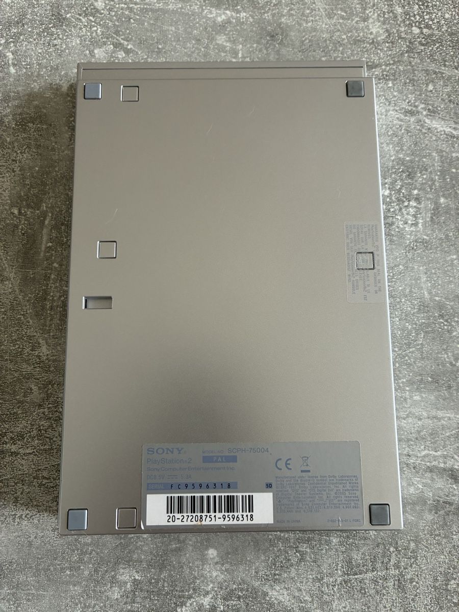 Sony Konsolen: Playstation 2 Slim Silber Set – Gebraucht aus Emmenbrücke von nne_hm9j 2
