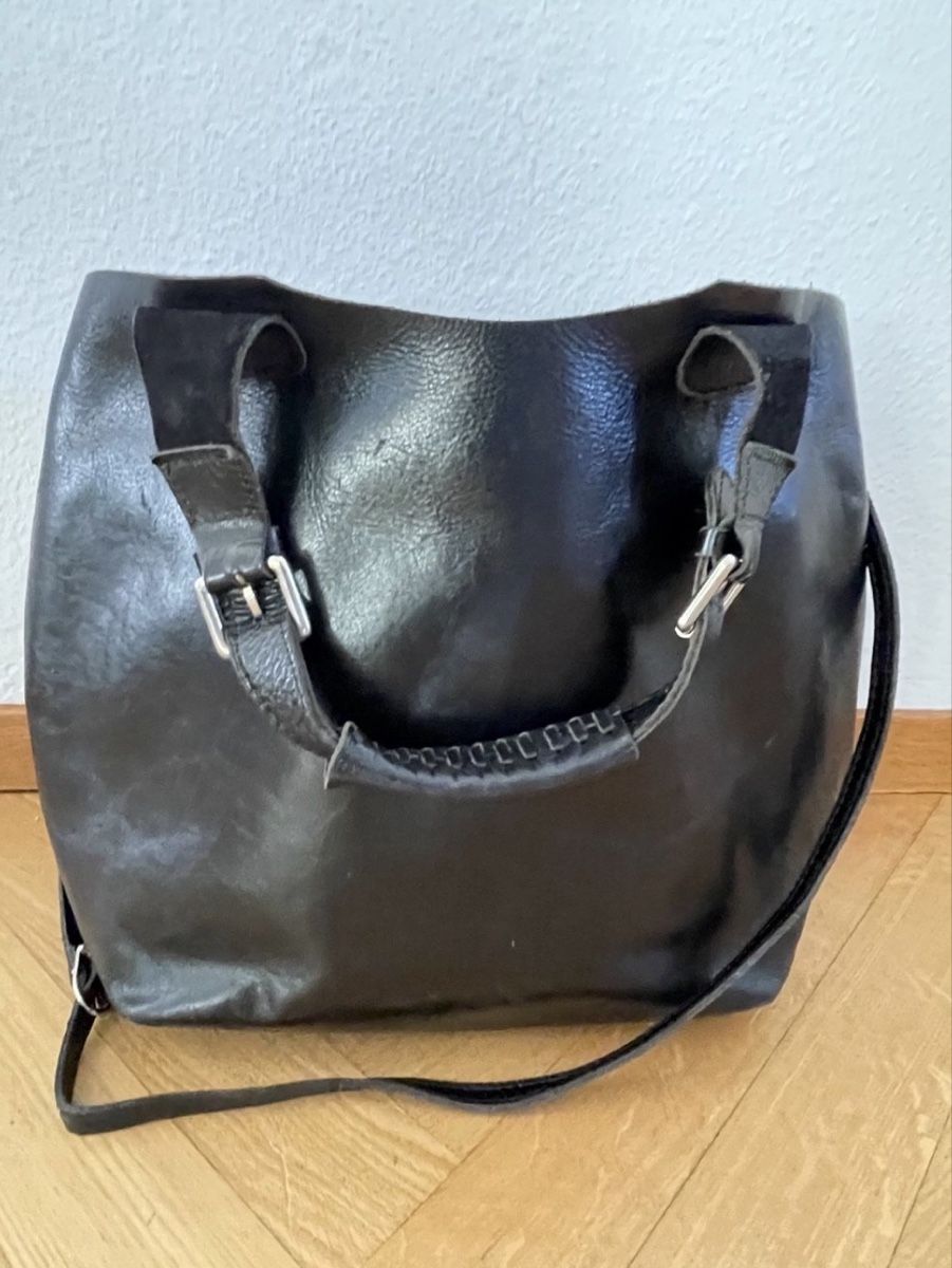 Taschen für Damen: black leather bag – Gebraucht aus Luzern von cedrineeeez