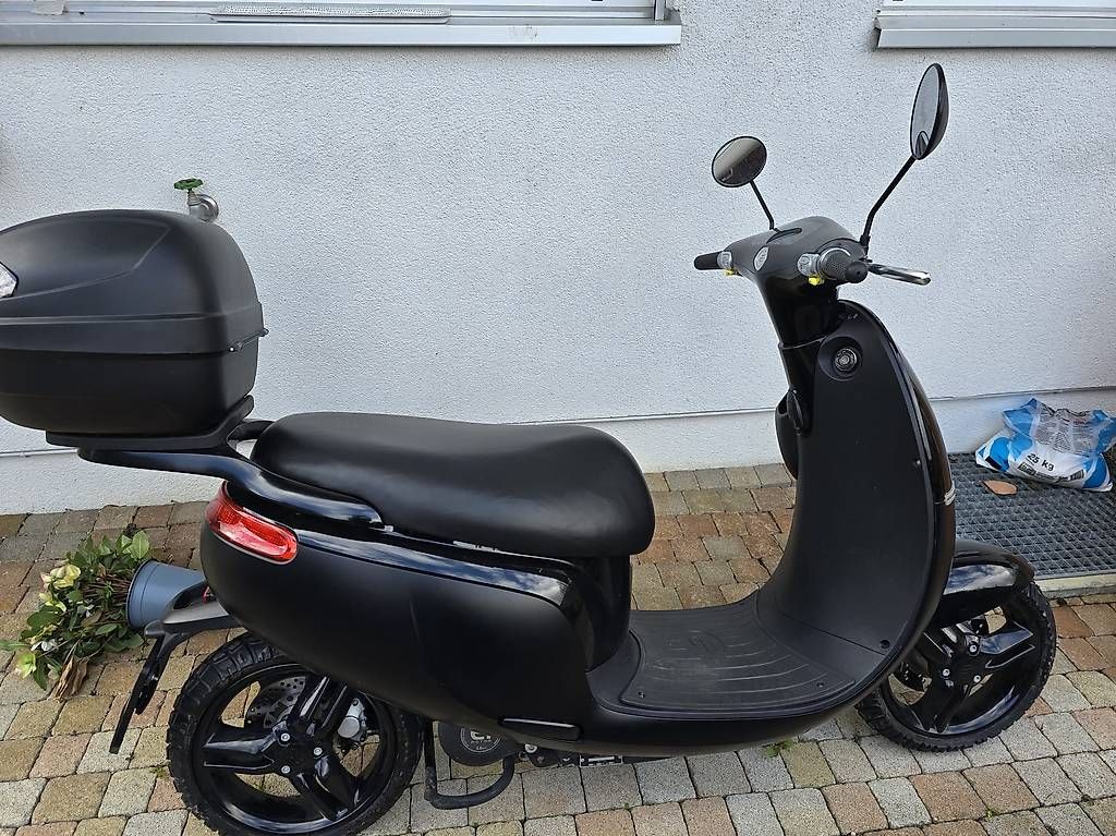 Scooters: Roller Elektroroller – Gebraucht aus Meinisberg von Joechu67a