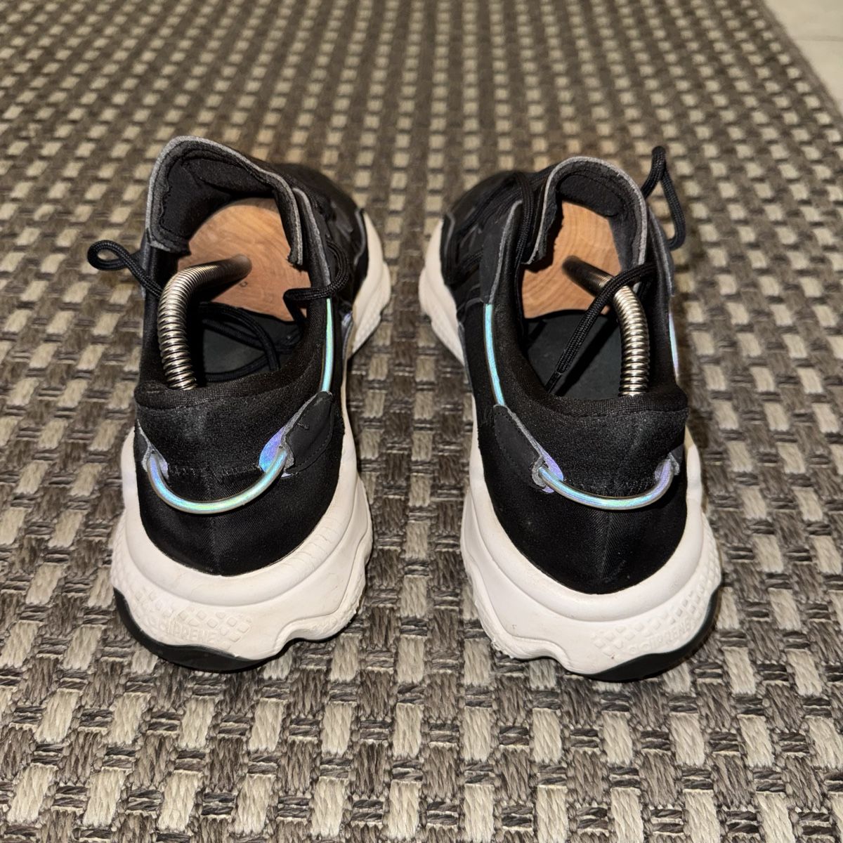 Adidas Scarpe da uomo: ADIDAS OZWEEGO – Usato da Zürich venduto da scrym 2