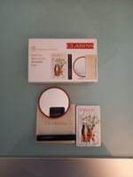 Clarins Luxus Set Neuverpackt mit einen Spiegel und Produkte