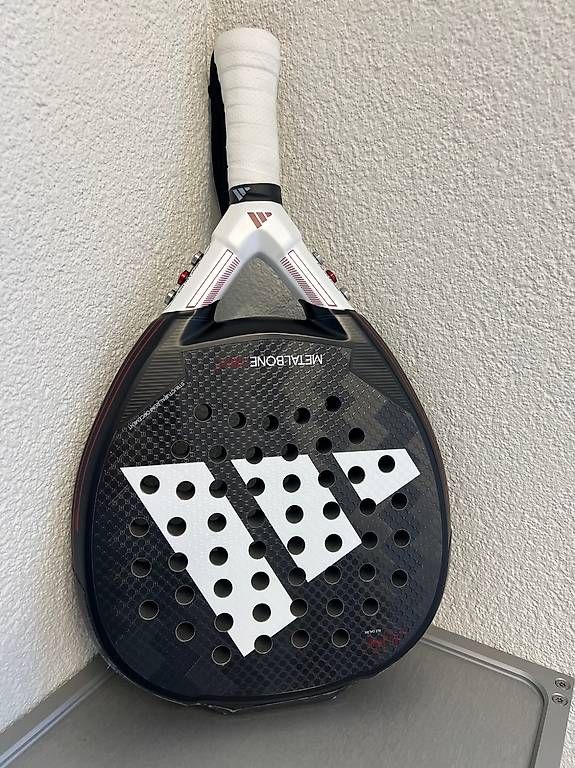 Raquettes: Adidas Metalbone HRD+ – D'occasion à Greifensee par Titlis0 3