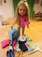 Puppe Nele mit viel Zubehör und Kleidern