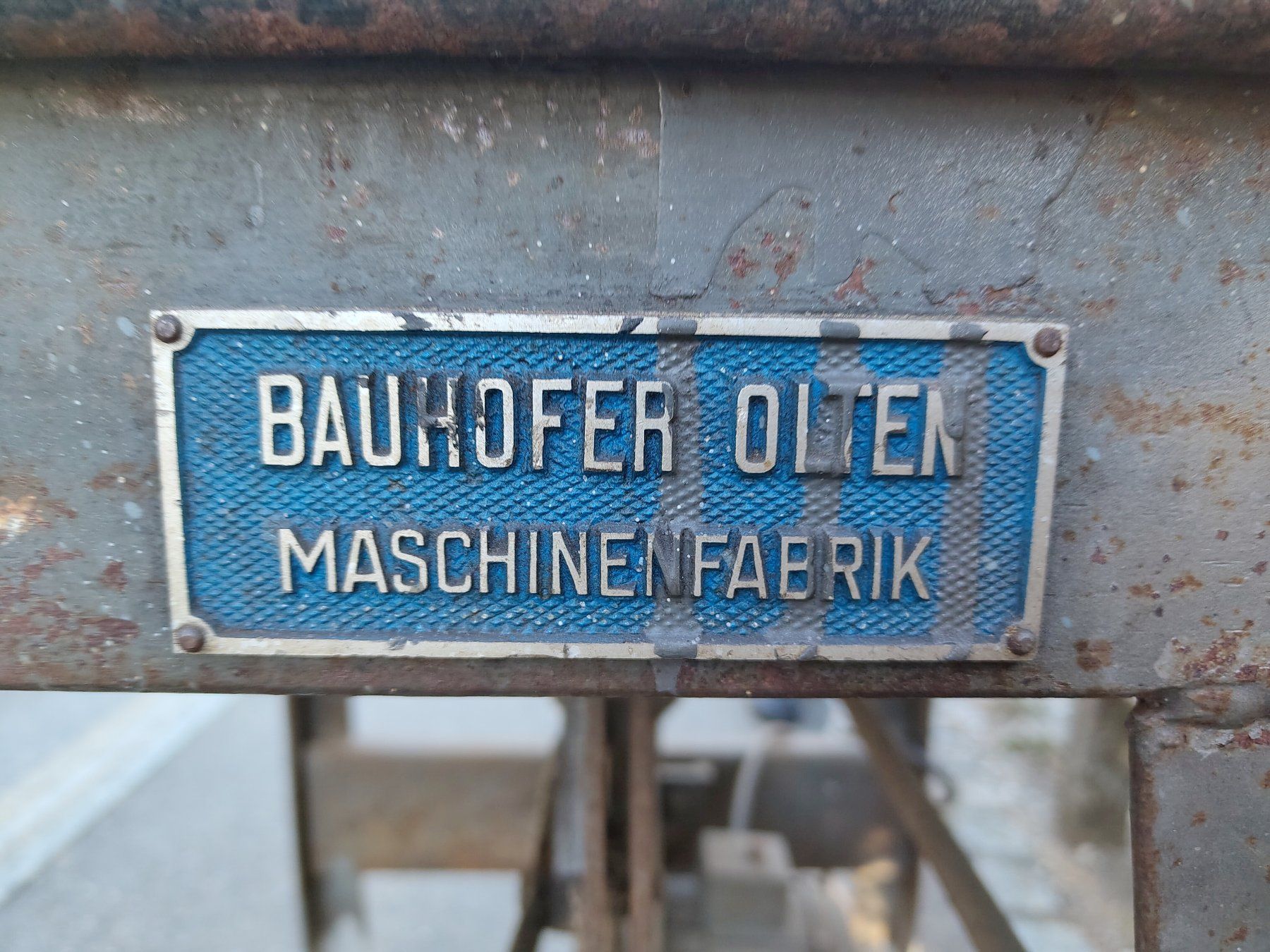 Tutti gli attrezzi: Forge portative / Schmiedeesse Bauhofer Olten – Usato da Péry venduto da pulakka 2