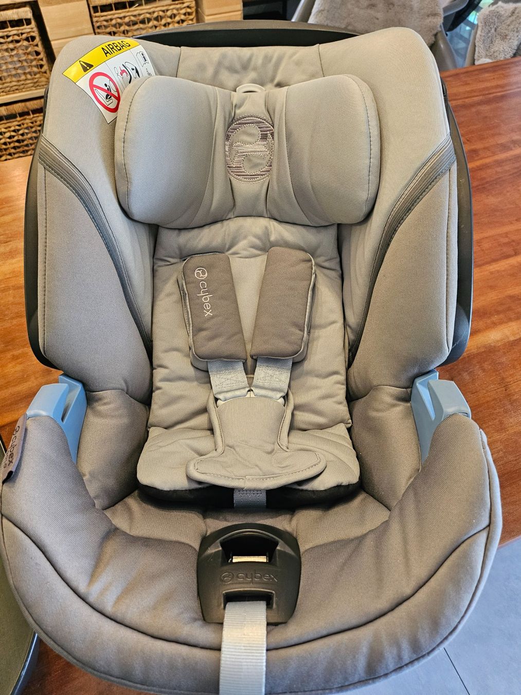 Cybex Seggiolini per auto: Babyschale Cybex Anton 5 + Cybex Anton Base 2-Fix – Usato da Baar venduto da Naedels-Kreationen 3