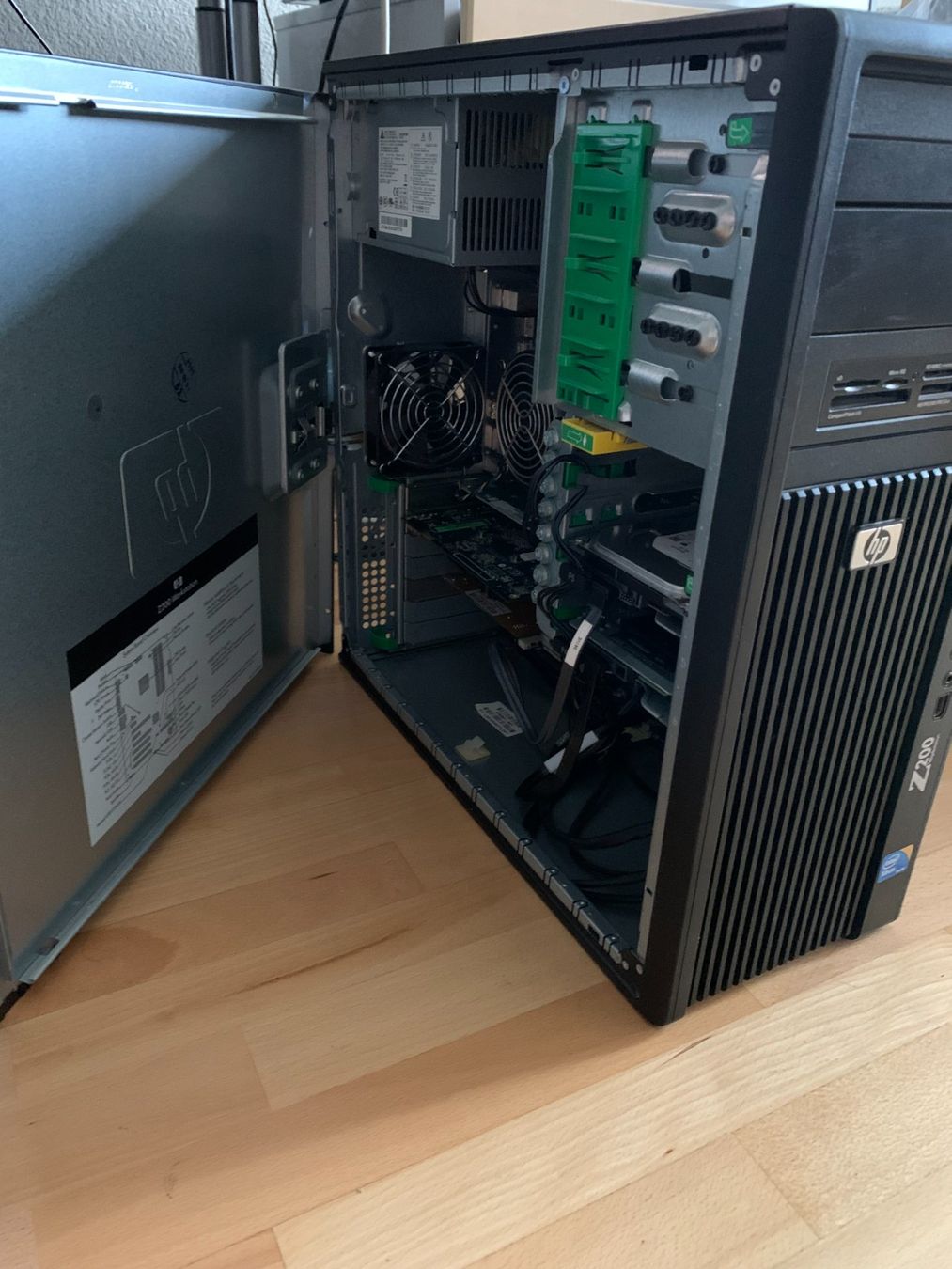 Hewlett Packard PC: HP Z200 Workstation – Usato da Buchs SG venduto da danini02 2
