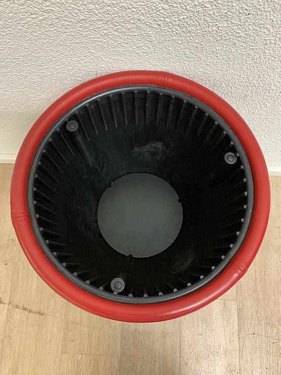 Leolux Tabourets: Leolux Designer Hocker Leder Rot mit Stauraum – D'occasion à Obernau par Arche_Noah_Brocki 2