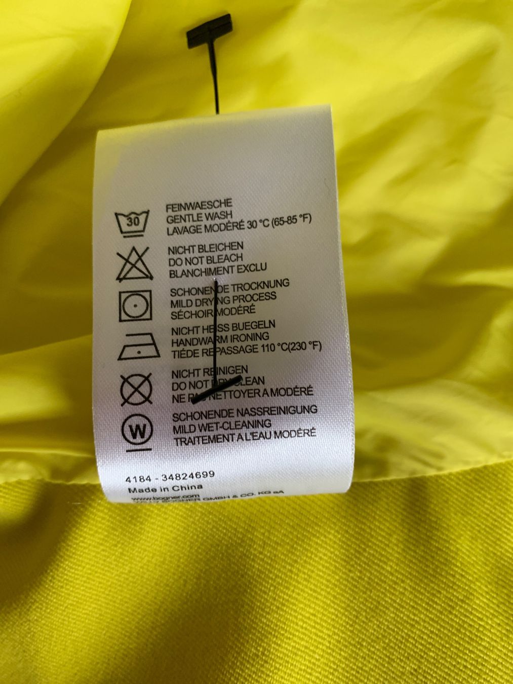 Bogner Gilet & Giacche senza maniche: Bogner Fire+Ice: Leuchtend gelbe Steppweste, 36 – Nuovo (secondo la descrizione) da Luzern venduto da paulablue 8