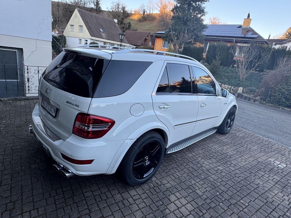 Mercedes-Benz Autos: Ml63 AMG – D'occasion à Ueken par Renault52 1