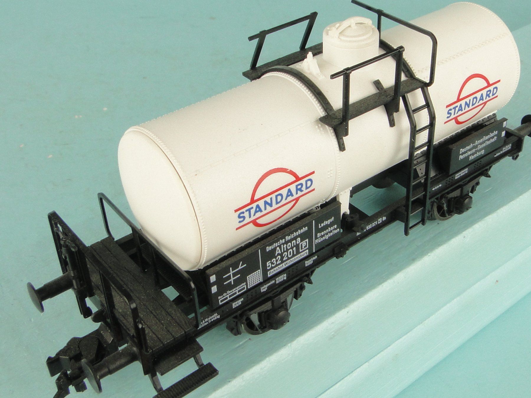 Modelleisenbahnen: Fleischmann H0 DR Tankwagen Standard – Gebraucht aus Bülach von cann11 1