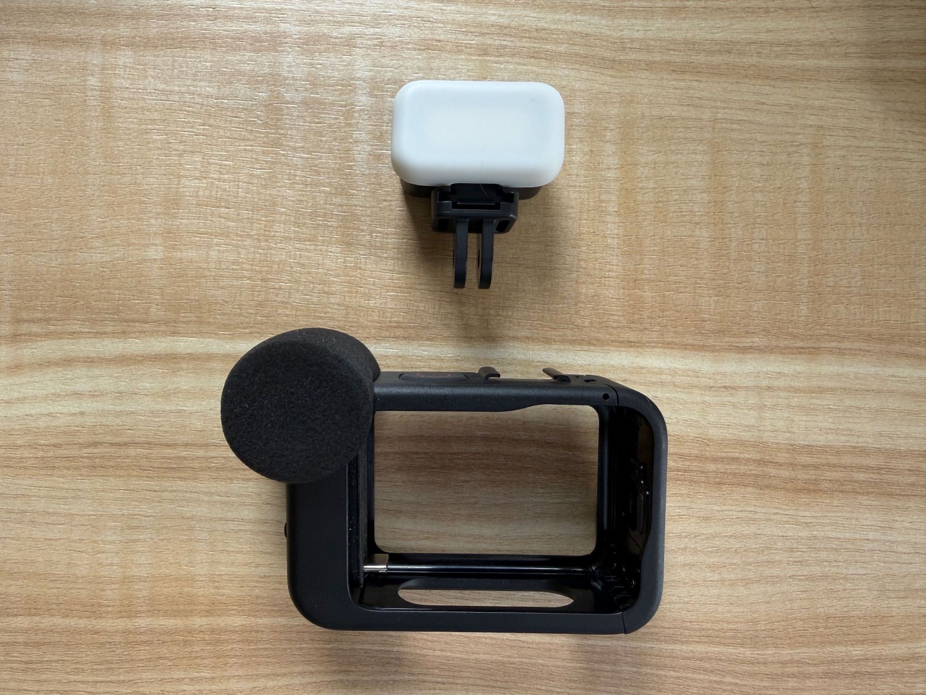 Gopro Action Cam: GoPro Media Mod inkl. Light Mod – Usato da Bertschikon Gossau venduto da CyberUrs
