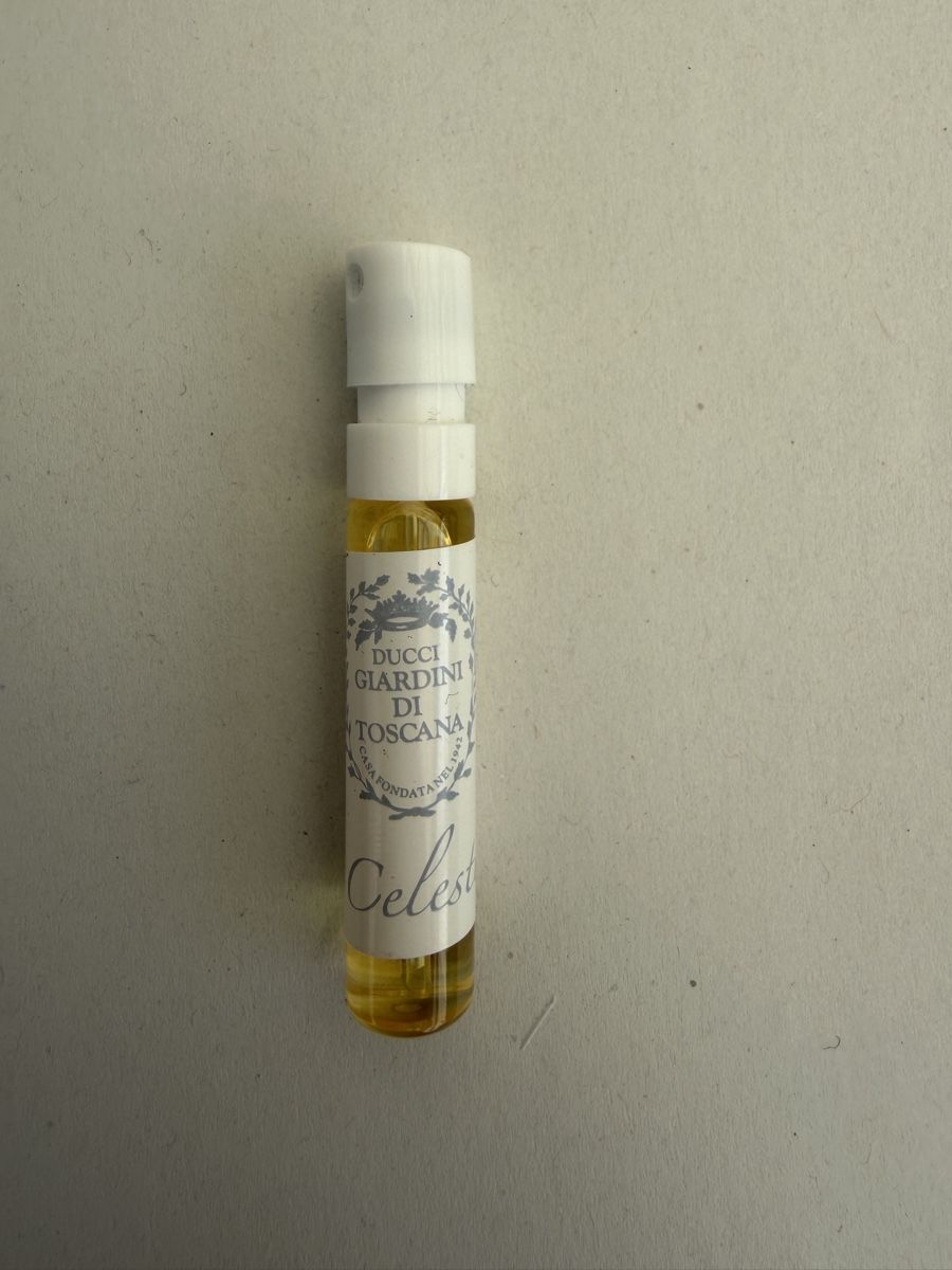 Profumi & Eau de Toilette: Giardini di Toscana Celeste 1.5ml Muster – Nuovo (secondo la descrizione) da Meierskappel venduto da Philium 1