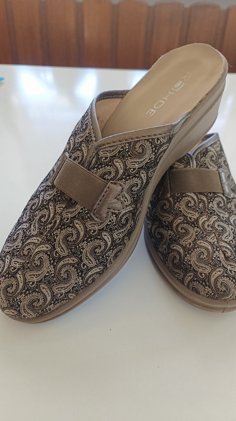 Scarpe da donna: Rohde Hausschuhe 4 1/2 – Usato da Villmergen venduto da toptip1970 1