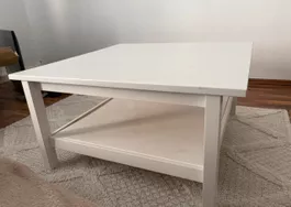 Hemnes Wohnzimmer Tisch 90x90 gebraucht