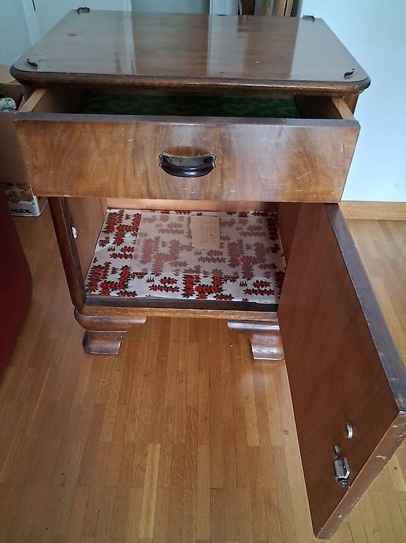 Nachttische: Tables de nuit, rétro – Gebraucht aus Morges von pie_nbl7 1