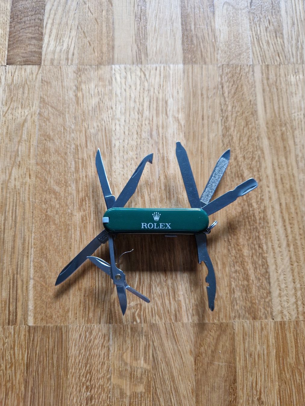 Victorinox Coltelli tascabile: Rolex Taschenmesser mit Etui, Originalbox & Rolex-Tasche – Nuovo (secondo la descrizione) da Pieterlen venduto da FrontVentures 4