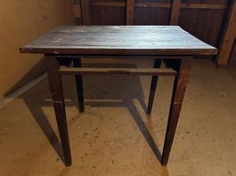 Altes Holztischchen
