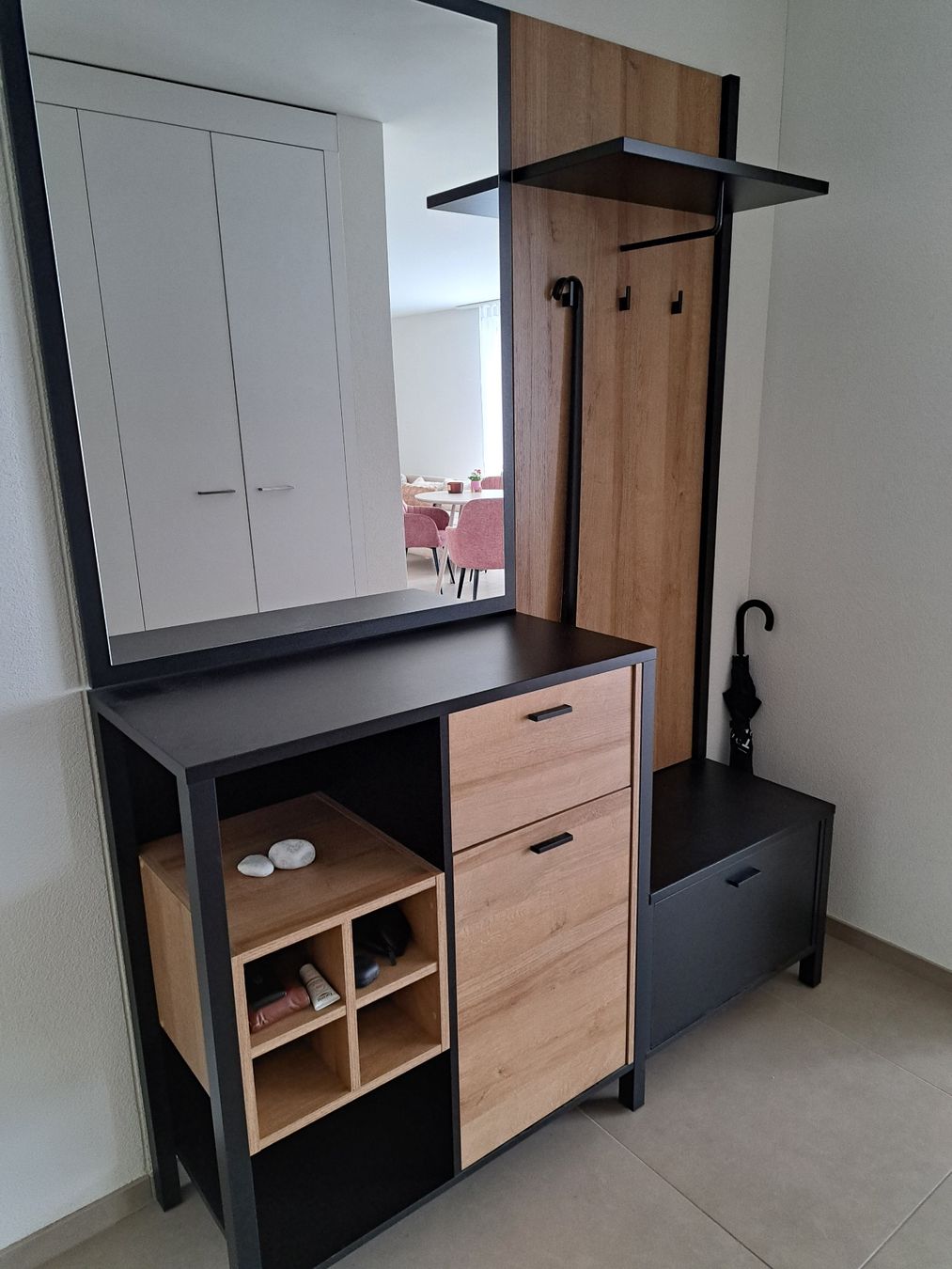 Guardaroba: tolle garderobe – Usato da Dübendorf venduto da lazitown