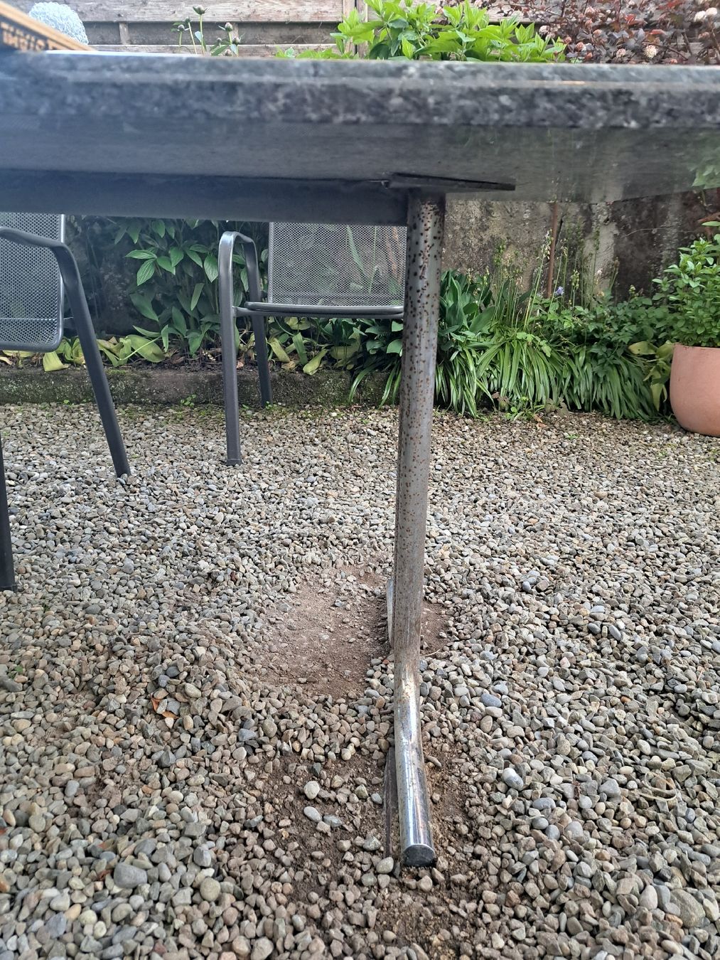 Tavoli: Granittisch, Gartentisch, Esstisch, – Usato da Schöftland venduto da bea_k5lj 3