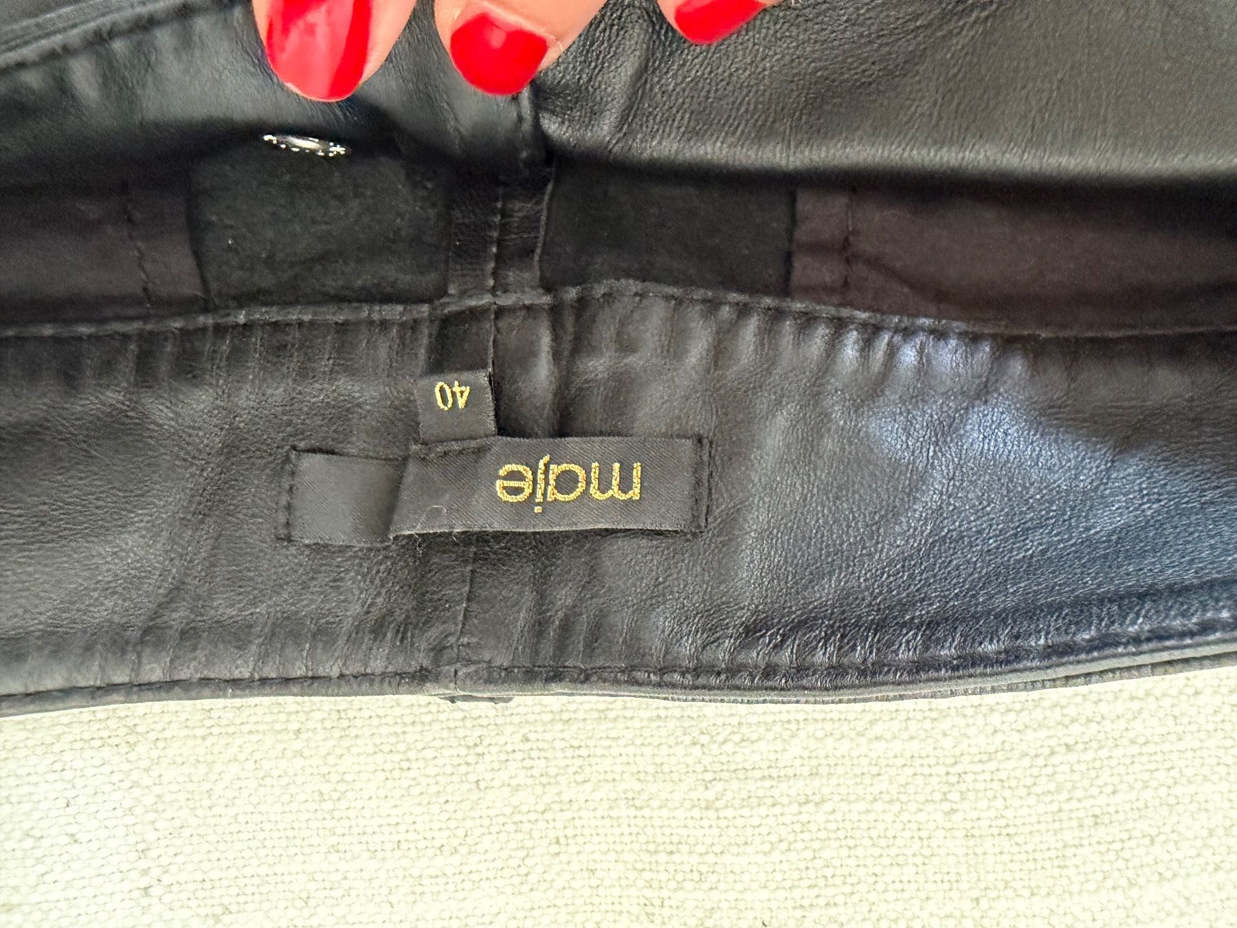 Maje Hosen: Maje Ledershorts – Gebraucht aus Zürich von isa_m8wv 2