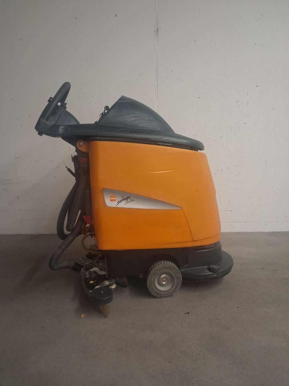 Tutte le macchine: scheuersaugmaschine  taski 750 – Usato da Wohlen AG venduto da ang_xy8w 3