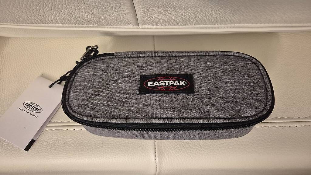 Schüler-Etuis: Trousse Eastpak neuve – Gebraucht aus Chavannes-de-Bogis von sbioley