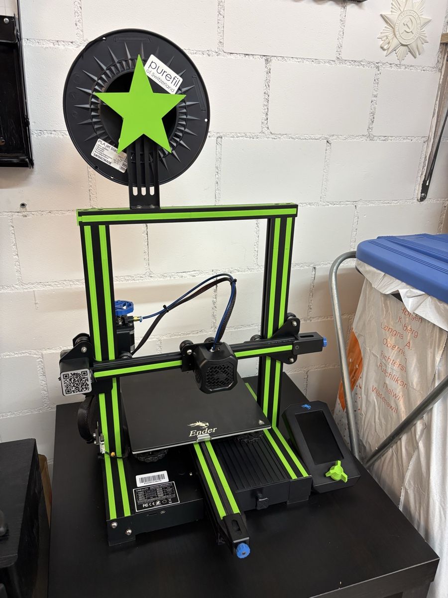 Creality 3D Drucker: 3D Drucker Creality Ender-3 V2 – Gebraucht aus Au ZH von 64impala
