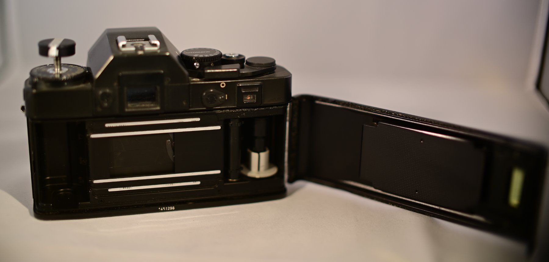 Leica Appareil photo: Leica R3 – D'occasion à Uster par Stoessda 2