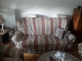 À DONNER Canapé et deux fauteuils