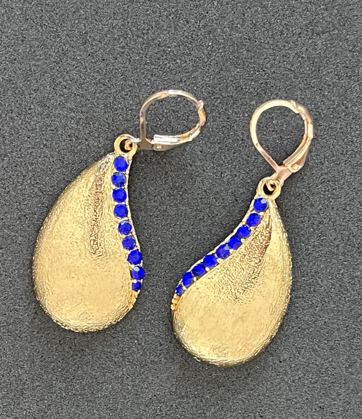 Boucles d'oreille: Ohrringe von MONET – D'occasion à Roggwil BE par KarotteV 4