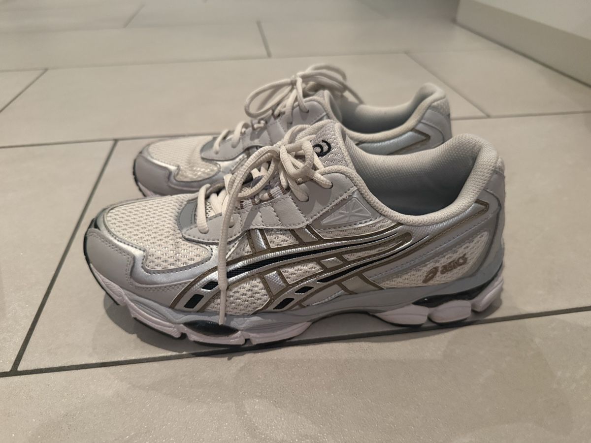 Asics Scarpe da uomo: Asics Sneakers – Usato da Mülligen venduto da and_djv9 3
