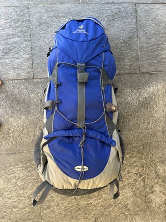 Deuter ACT LITE 50+10 Liter Trekking-Rucksack