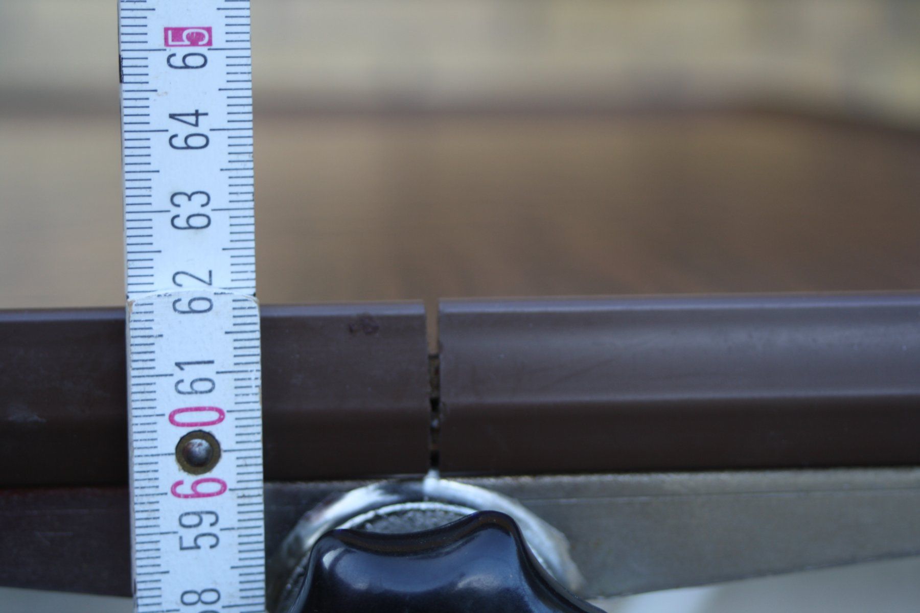 Tavoli: BEISTELLTISCH  ROLLTISCH KLAPPTISCH VINTAGE – Usato da Wauwil venduto da Pneuedy 4
