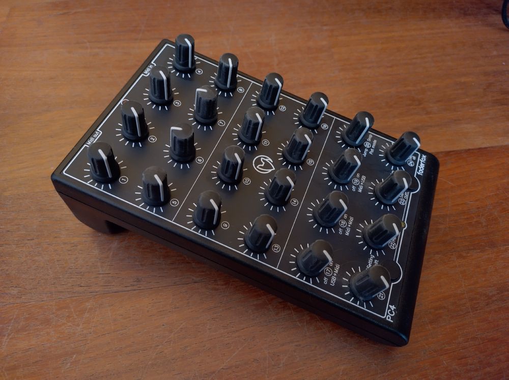 Faderfox PC4 universeller MIDI-Controller (Gebraucht) in Hinwil für CHF ...
