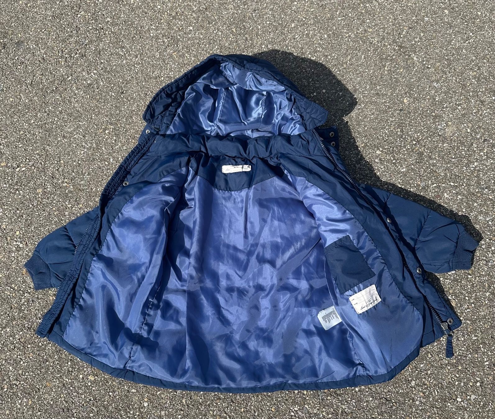 Giacche & Cappotti: Winterjacke Gr.104 abnehmb.Kapuze – Usato da Zürich venduto da Bastet6 2