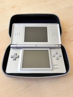 2 Nintendo DS Konsolen + viele Spiele