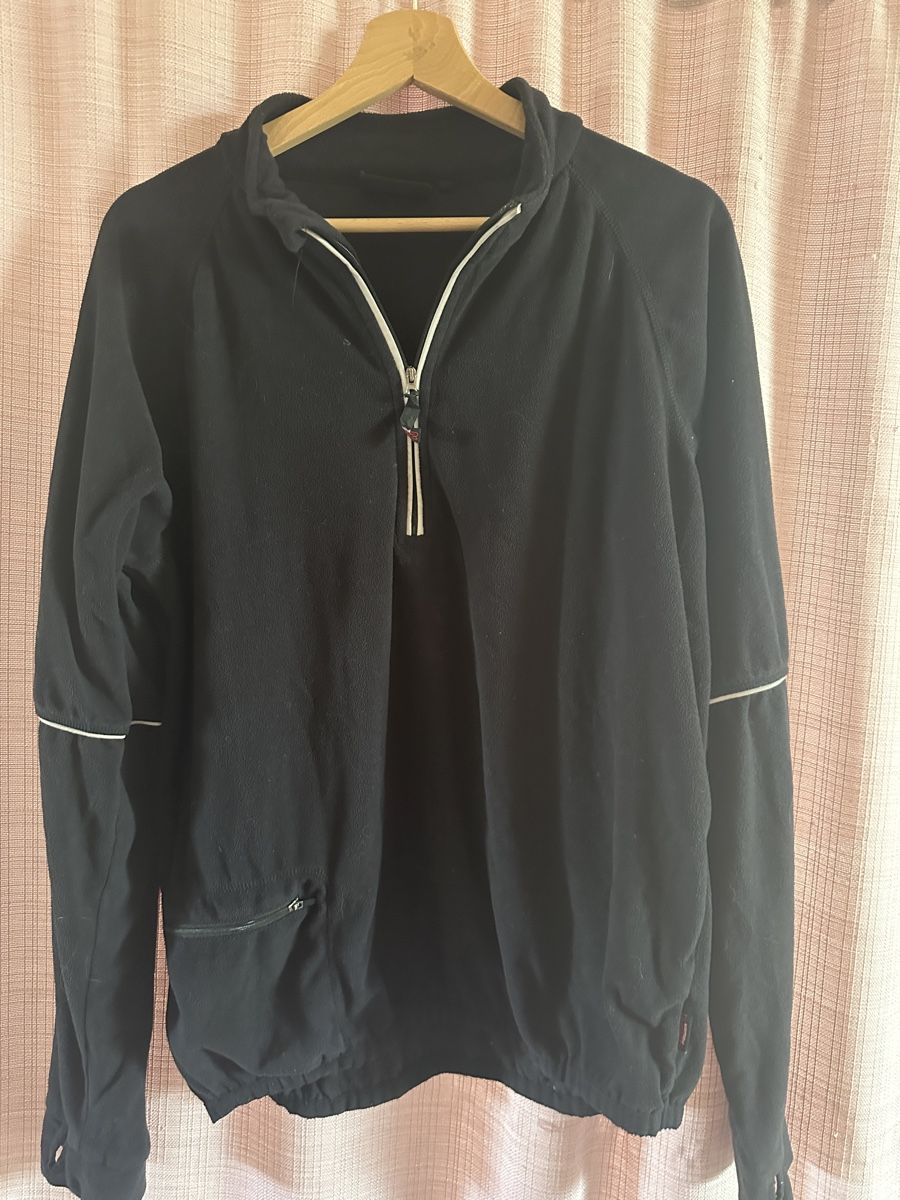 Maglioni & Felpe: Pullover – Usato da Herzogenbuchsee venduto da SaRaDe77