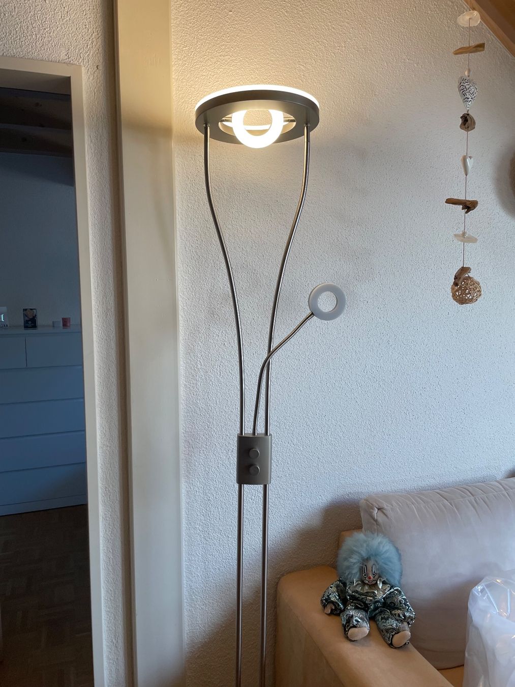 Lampen: LED Stehleuchte mit Leselampe – Gebraucht aus Grossdietwil von iro_7t5v 1
