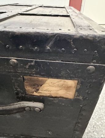 Antiker Vintage Reisekoffer / Industriekiste aus Holz