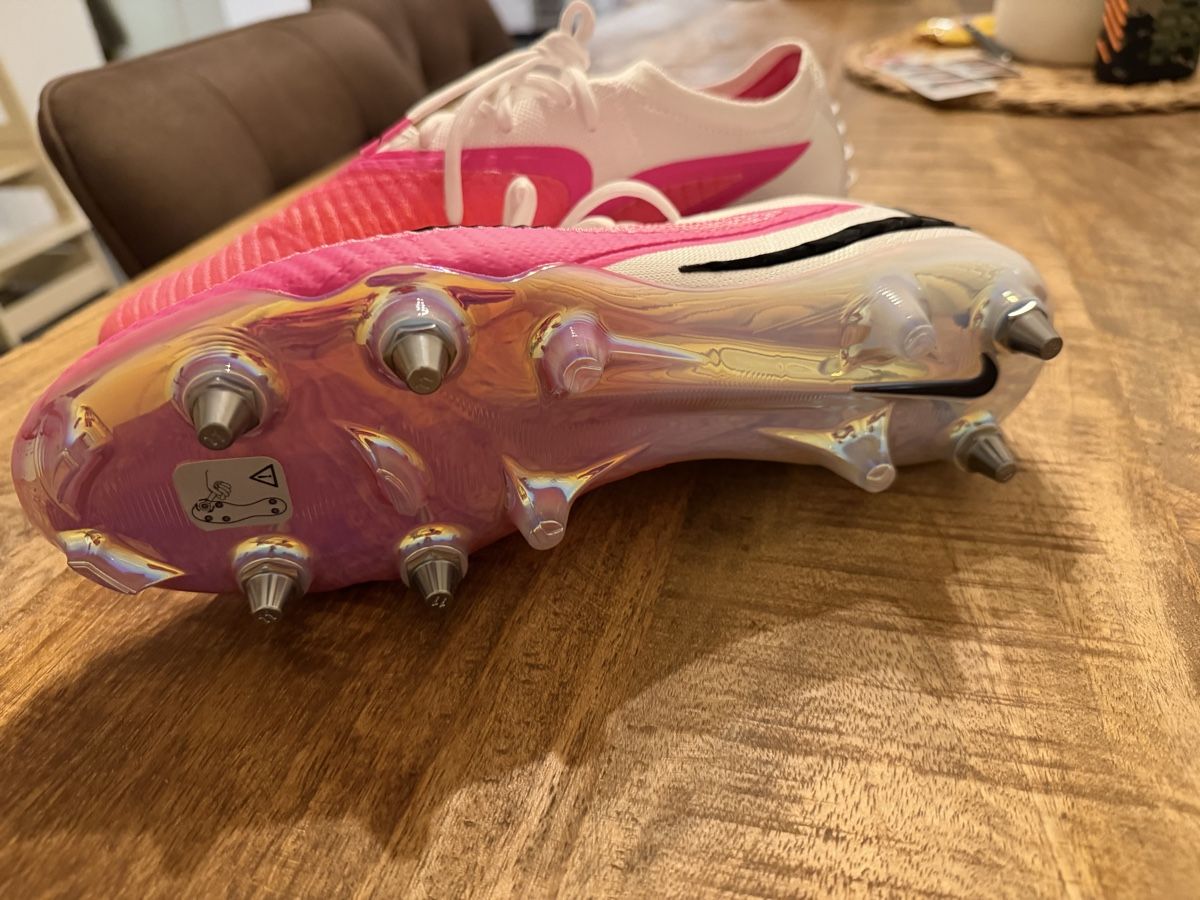 Nike Chaussures hommes: Nike Phantom low – Neuf avec emballage d'origine à Holderbank AG par dar_kx2h 2