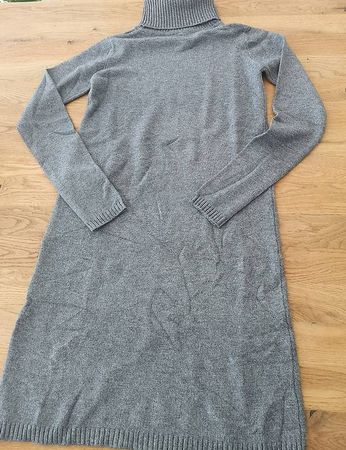 div. Winter Pullover je 12.-