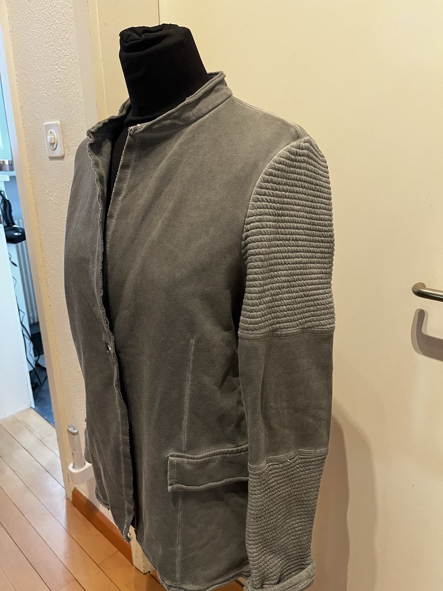 Jacken: Baumwoll-Jacke Grösse L/42 Skull – Neu (gemäss Beschreibung) aus Rüti ZH von huzzelrock 2
