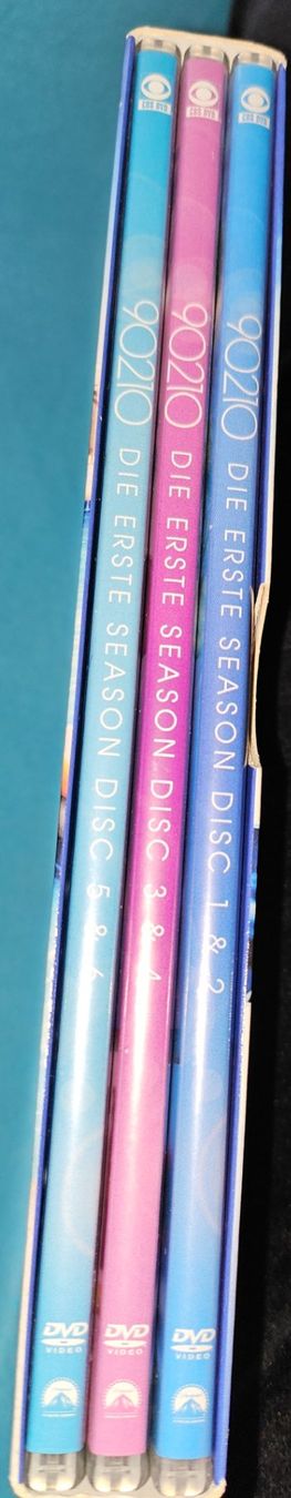 Tutti i DVDs: DVD Box: 90210 - Die erste Season – Usato da Thun venduto da Shame 3